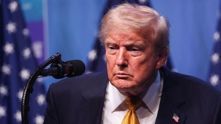 Donald Trump menace d&rsquo;imposer de nouveaux droits de douane sur les produits canadiens