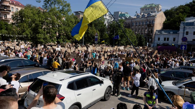 Manifestations en Ukraine contre le départ de Mykhaïlo Fedorov