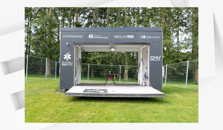 Des drones pour livrer des défibrillateurs en Normandie
