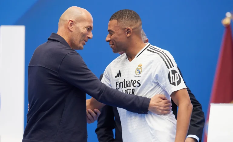 Zinedine Zidane nommé sélectionneur de l&rsquo;équipe de France