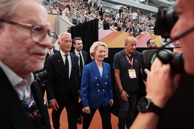 La présidente de la Commission européenne s&rsquo;exprime face aux critiques du Medef