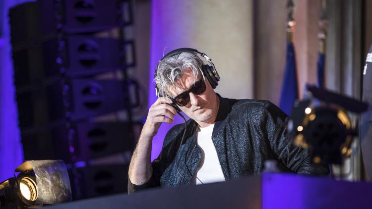 Les Obsèques de Kavinsky: Un Dernier Hommage