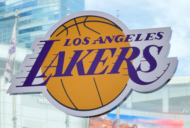 Les Lakers de Los Angeles : Nouveaux propriétaires et nouvelle ère