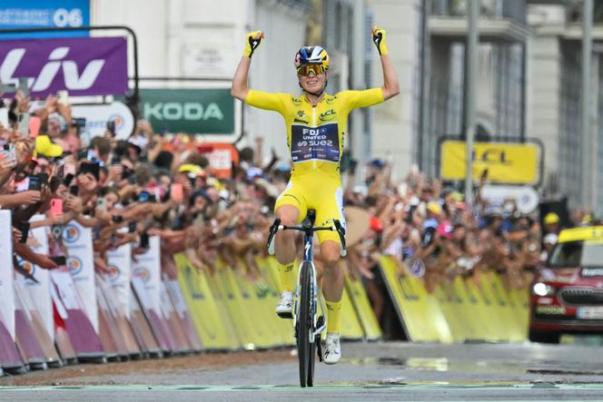 Demi Vollering remporte le Tour de France Femmes 2026