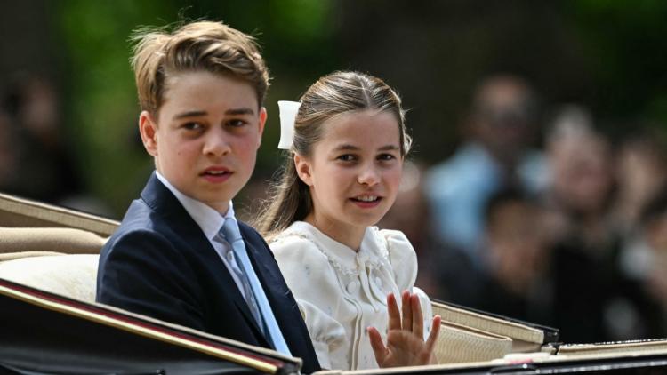 Différents parcours scolaires pour les jeunes membres de la famille royale britannique
