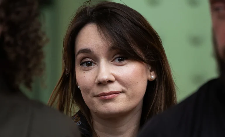La Russie dénonce l&rsquo;expulsion de Xenia Fedorova par la France