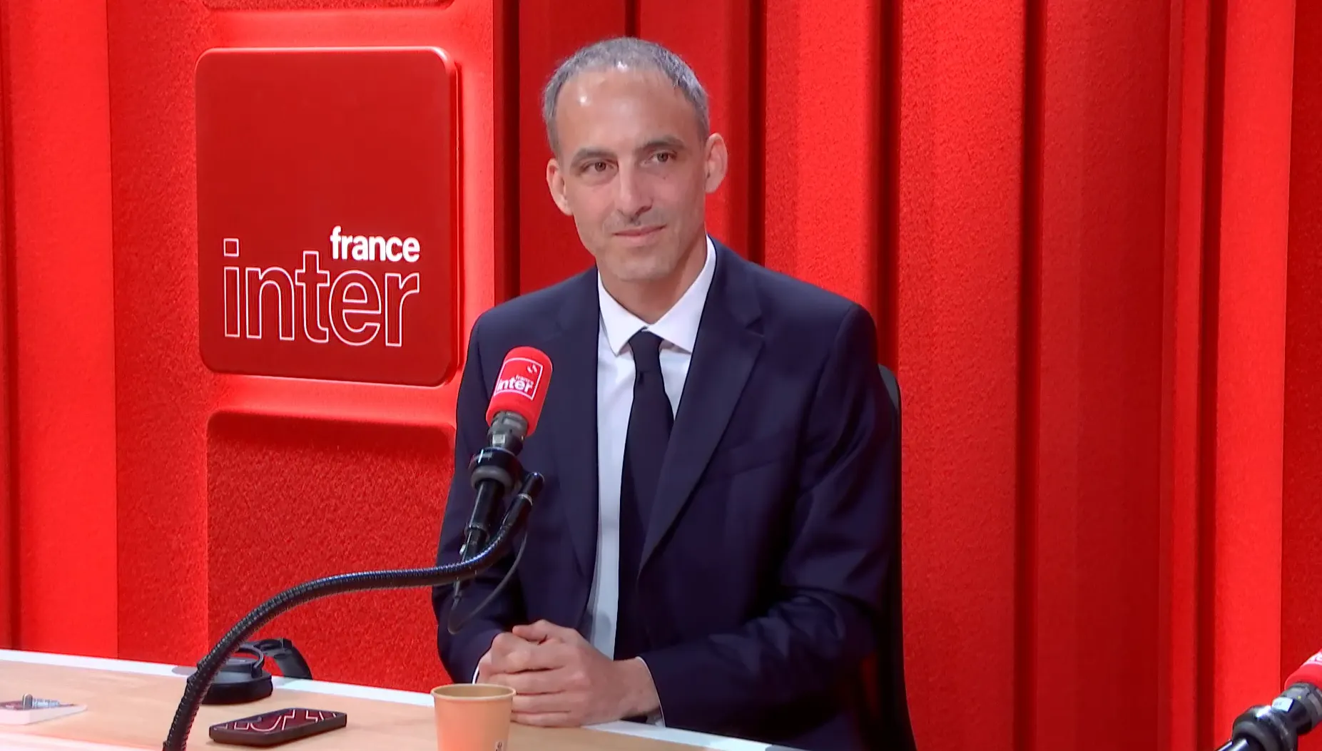 Raphaël Glucksmann, cible d&rsquo;une campagne de désinformation