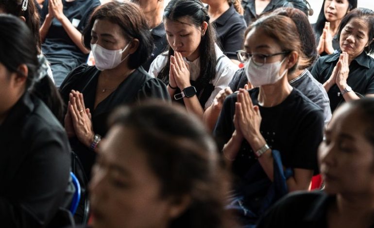 Une tragédie en Thaïlande : funérailles d&rsquo;une fillette et enquête sur une fusillade