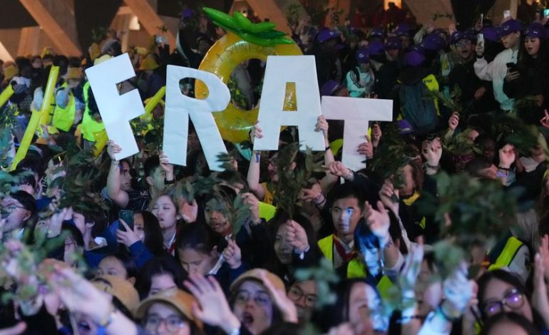 Rassemblement Jeunes et Messe Géante au Voyage Papal en France