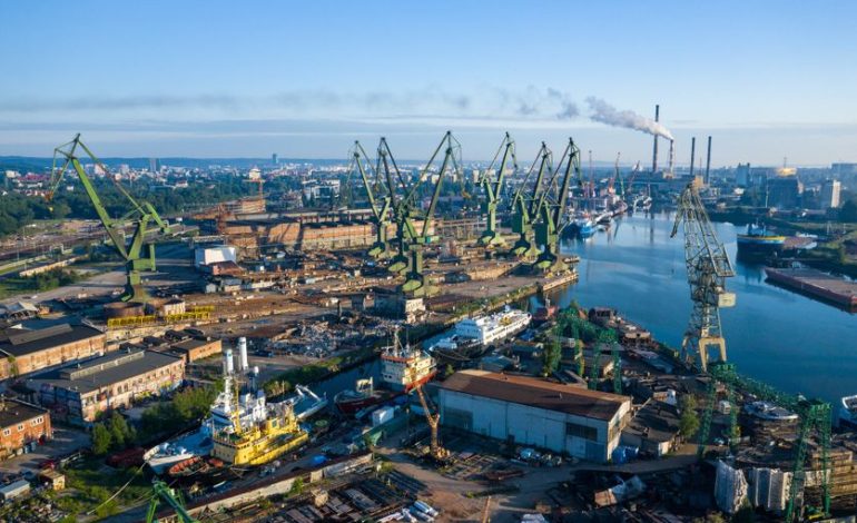 Modernisation du chantier naval de Gdynia pour renforcer la marine polonaise