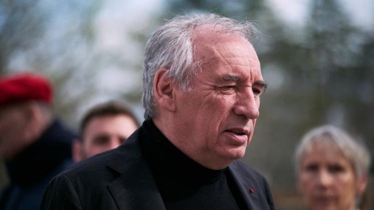 François Bayrou met en garde contre le duel RN-LFI en 2027