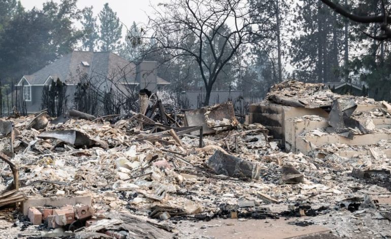Des incendies dévastateurs forcent l&rsquo;évacuation dans l&rsquo;État de Washington