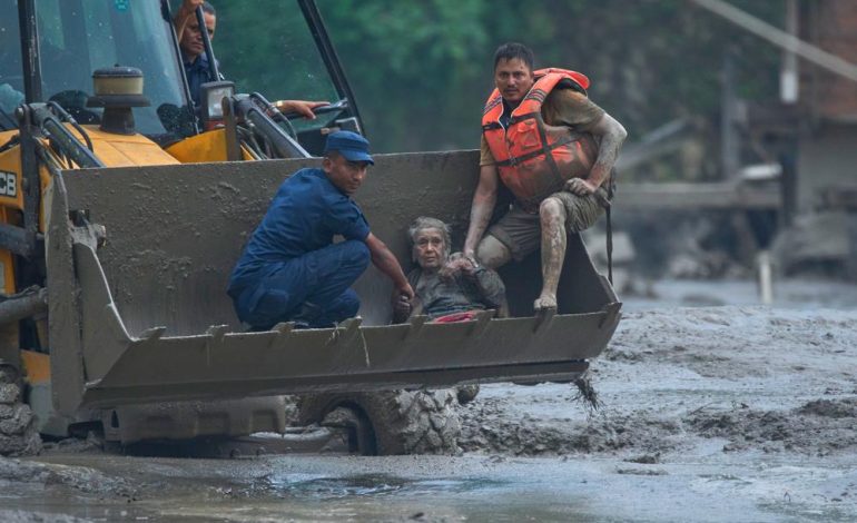 Les Inondations Dévastatrices au Népal et les Interventions de Secours