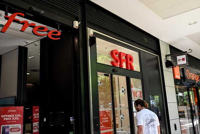 SFR subit une importante perte de clients et de chiffre d&rsquo;affaires