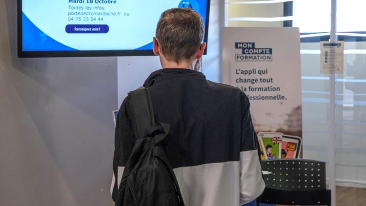 L&rsquo;OIT alerte sur le recul des emplois pour les jeunes