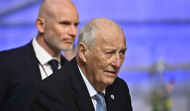 La santé du roi Harald V et les défis de la royauté norvégienne