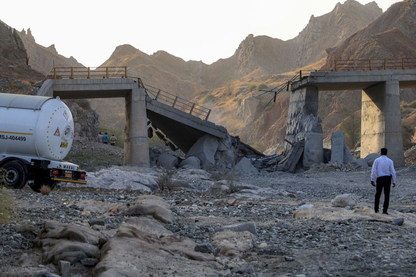 Des frappes américaines touchent le sud de l’Iran : Impact et réactions