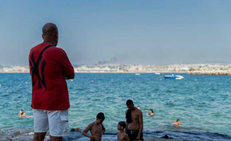 Tyr : Entre plages rouvertes et bruits de bombardements