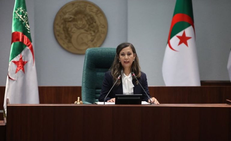 Khalida Boufedeche: Première Présidente de l&rsquo;Assemblée Algérienne