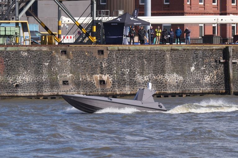 Espionnage présumé de la Royal Navy par la Chine avec des drones
