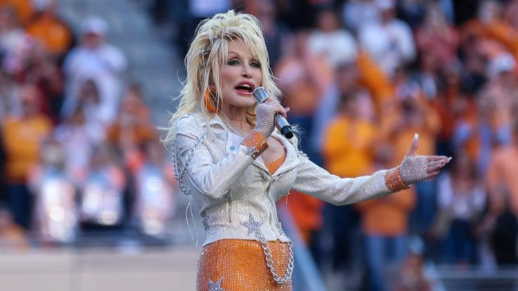 Dolly Parton, légende de la musique country, s&rsquo;éteint à 80 ans