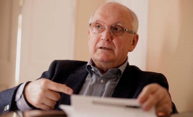 Portrait d&rsquo;Andras Baka: Un retour au sommet de l&rsquo;État hongrois