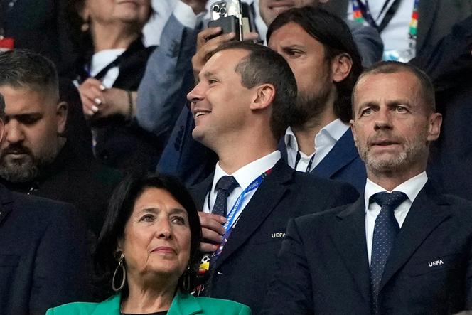Problèmes au sein de la gouvernance de la FIFA sous la direction de Gianni Infantino
