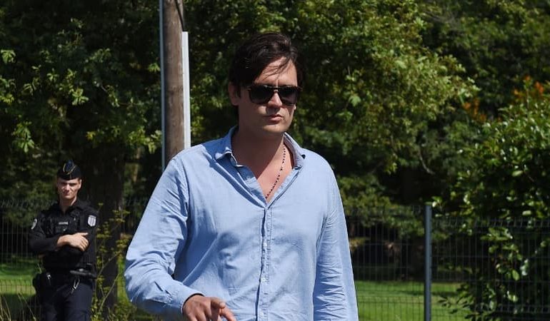 Les Réflexions d&rsquo;Alain-Fabien Delon sur les Obsèques de Son Père