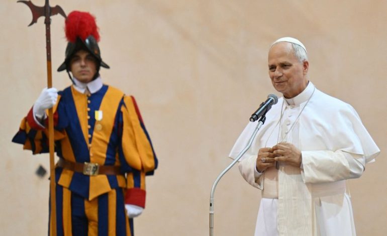 Le pape Léon XIV et Bernard Arnault se rencontrent à Castel Gandolfo