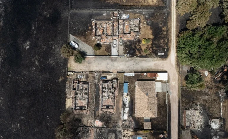 Le Premier ministre lance une mission pour reconstruire après les incendies en France