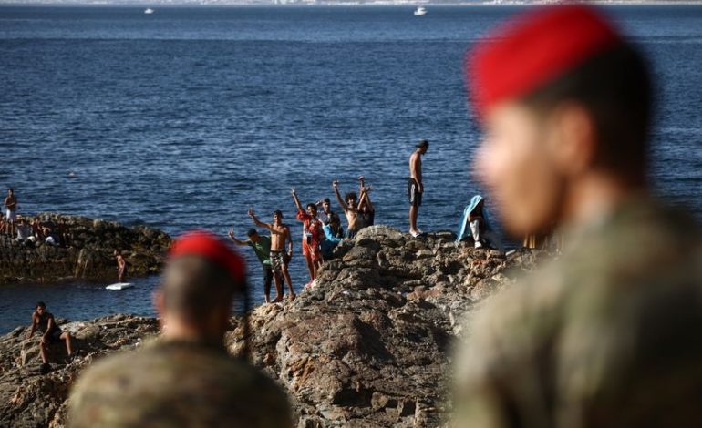 Une crise humanitaire à la frontière de Ceuta