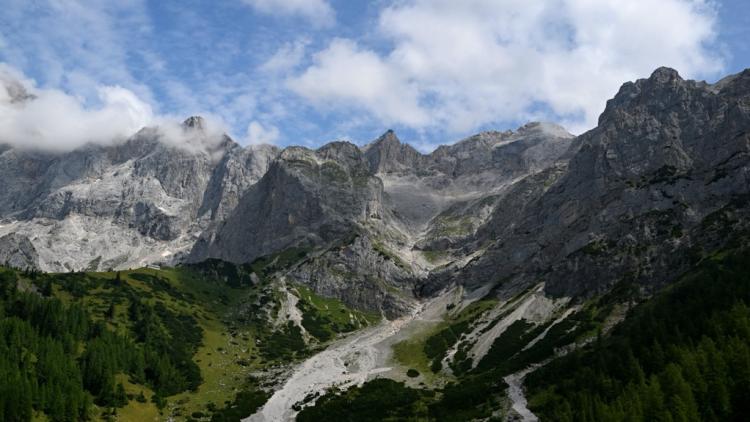 Un randonneur retrouve ses affaires 60 ans après une chute en Autriche