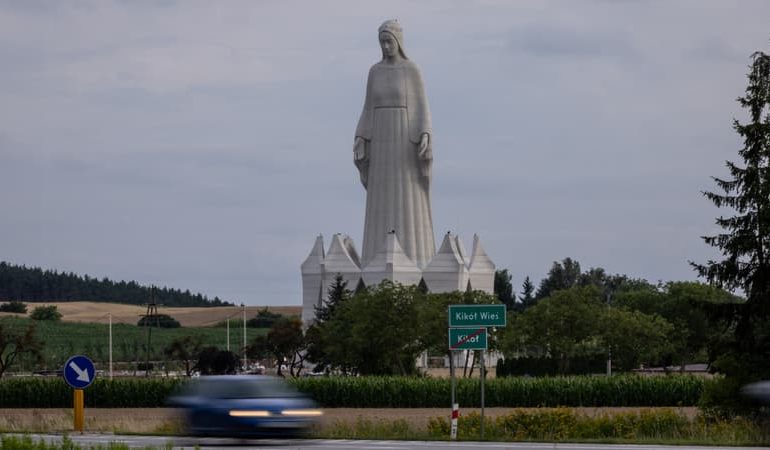 Inauguration de la statue la plus haute d&rsquo;Europe en Pologne