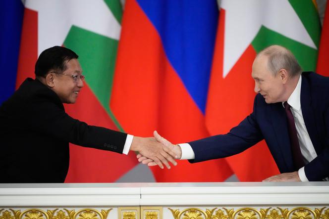Rencontre Clé entre Poutine et Min Aung Hlaing