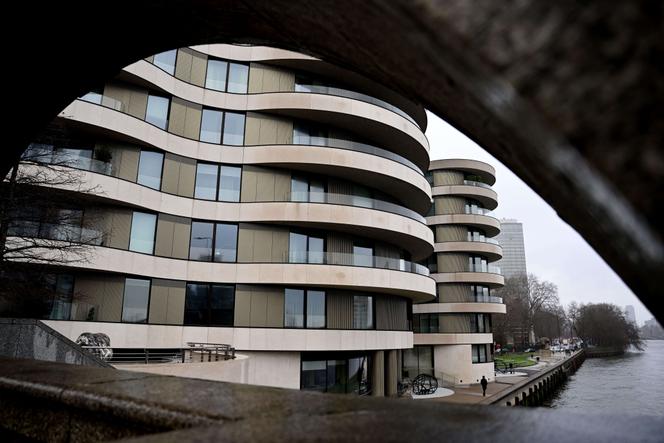 Le fils de l&rsquo;oligarque : un décès mystérieux et une quête de vérité