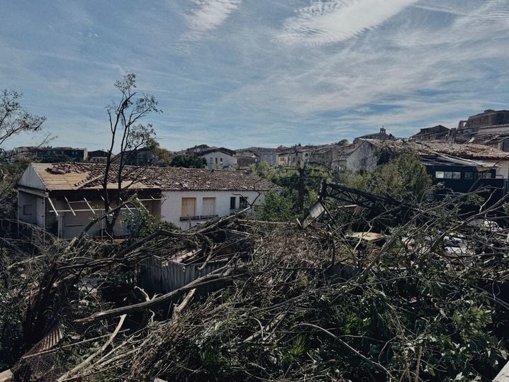 Une tornade dévaste le village de Pomas : témoignages et conséquences