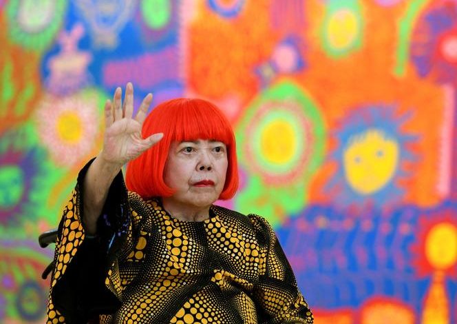 La vie et l&rsquo;œuvre de Yayoi Kusama, artiste avant-gardiste japonaise