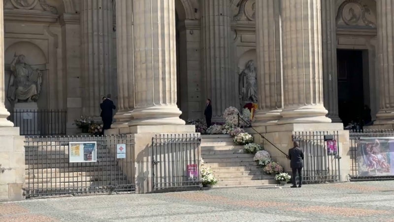 Les obsèques de Mathilde Favier et Nicolas Altmayer