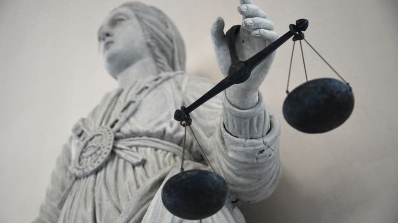 Cinq hommes poursuivis pour chants racistes à Marboz