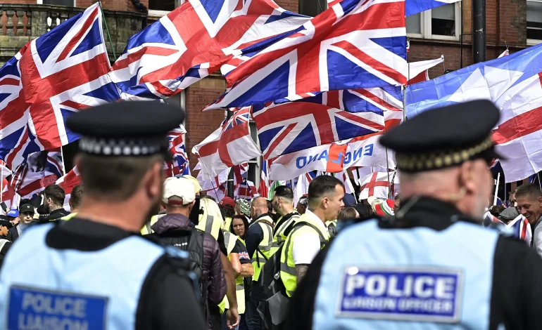 Violentes manifestations anti-migrants à Thetford