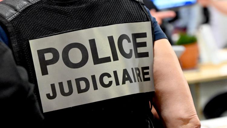 Une employée d&rsquo;un bureau de change déjoue une tentative de braquage à Paris