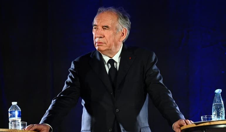 François Bayrou appelle à une grande primaire contre les extrêmes