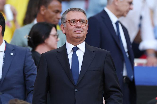 Le président portugais promulgue la loi interdisant le voile intégral