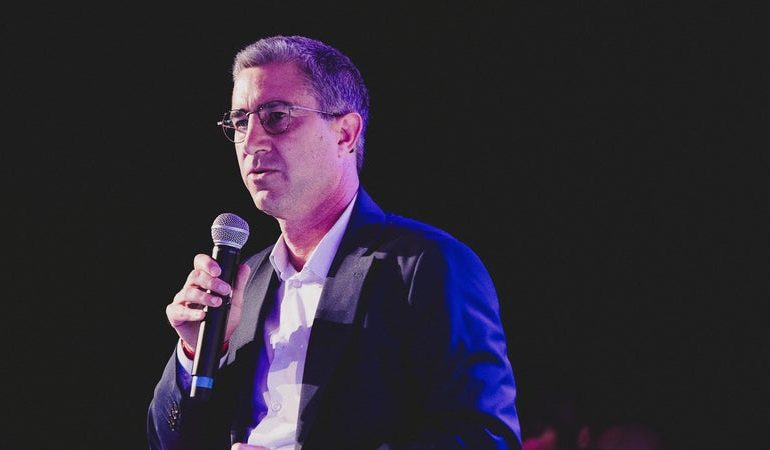 François Ruffin critique la primaire du PS