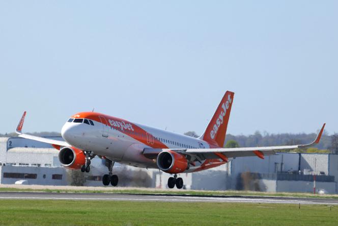 Appel à la grève des hôtesses et stewards d&rsquo;easyJet en France