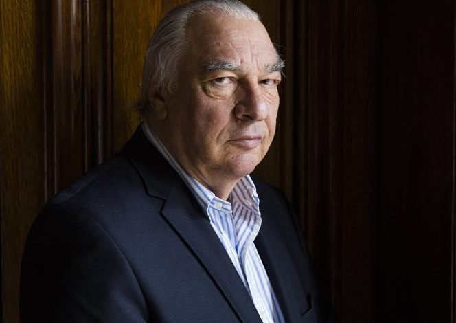Didier Decoin: Un Hommage à un Grand Écrivain
