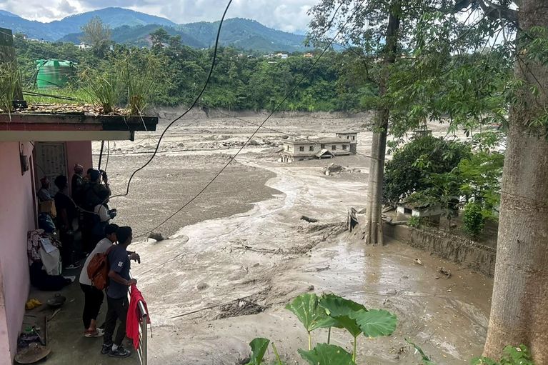 Inondations et coulées de boue au Népal et au Tibet : Bilan et opérations de secours