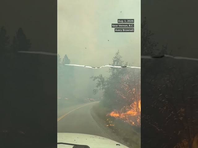 Incendies en Colombie-Britannique : Évacuations Massives et État d&rsquo;Urgence