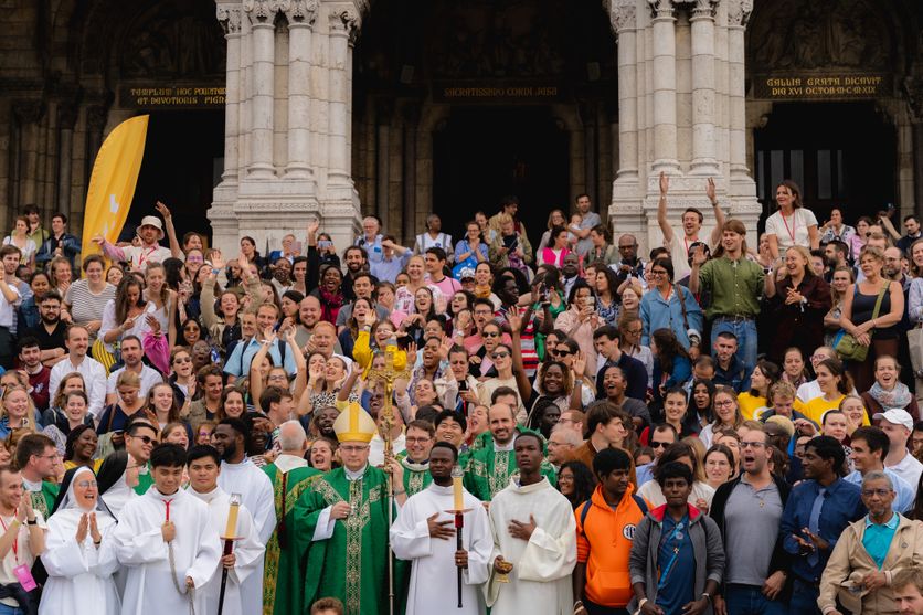 Rassemblement à Montmartre : Le Festival Santos
