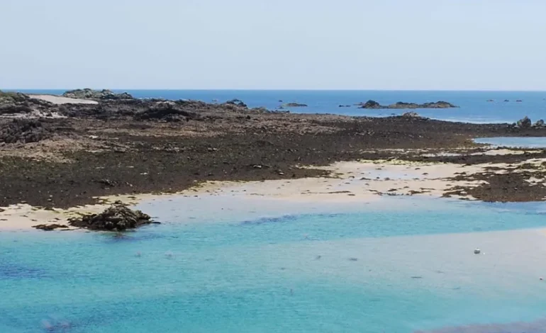 Une histoire de rumeurs et d&rsquo;îles dans le Contentin